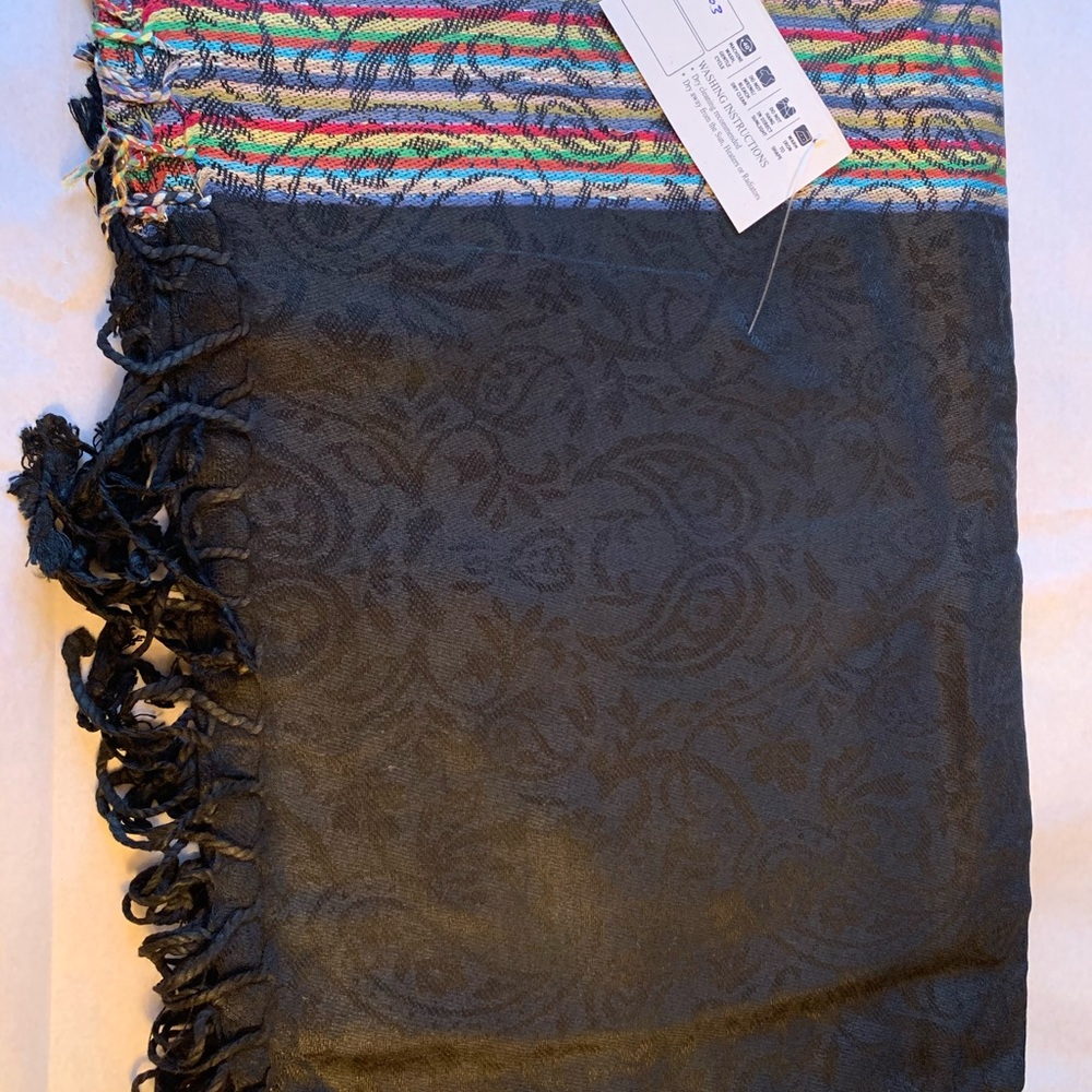 Scarf - Picture 2 of 5